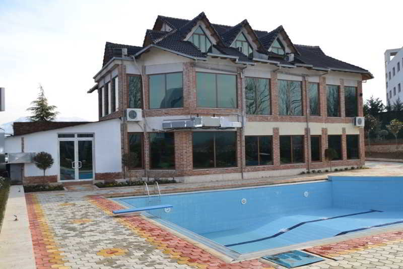Hotel Vila Aeroport Ринас Экстерьер фото
