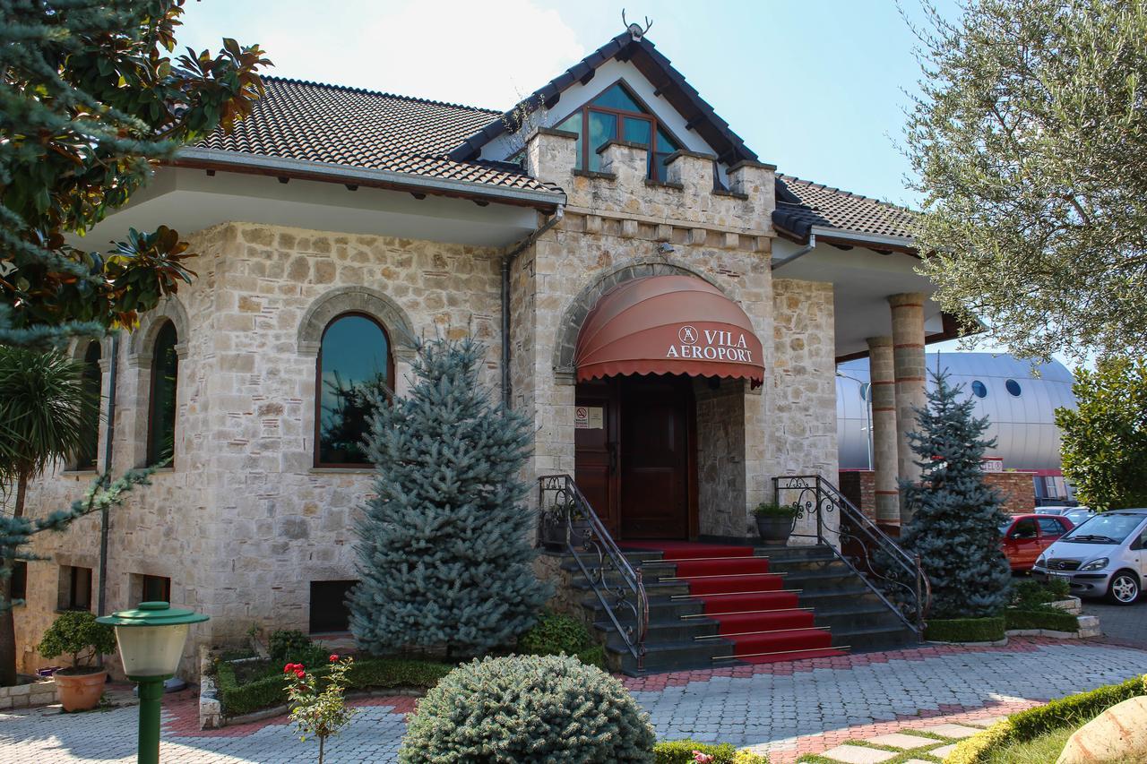 Hotel Vila Aeroport Ринас Экстерьер фото