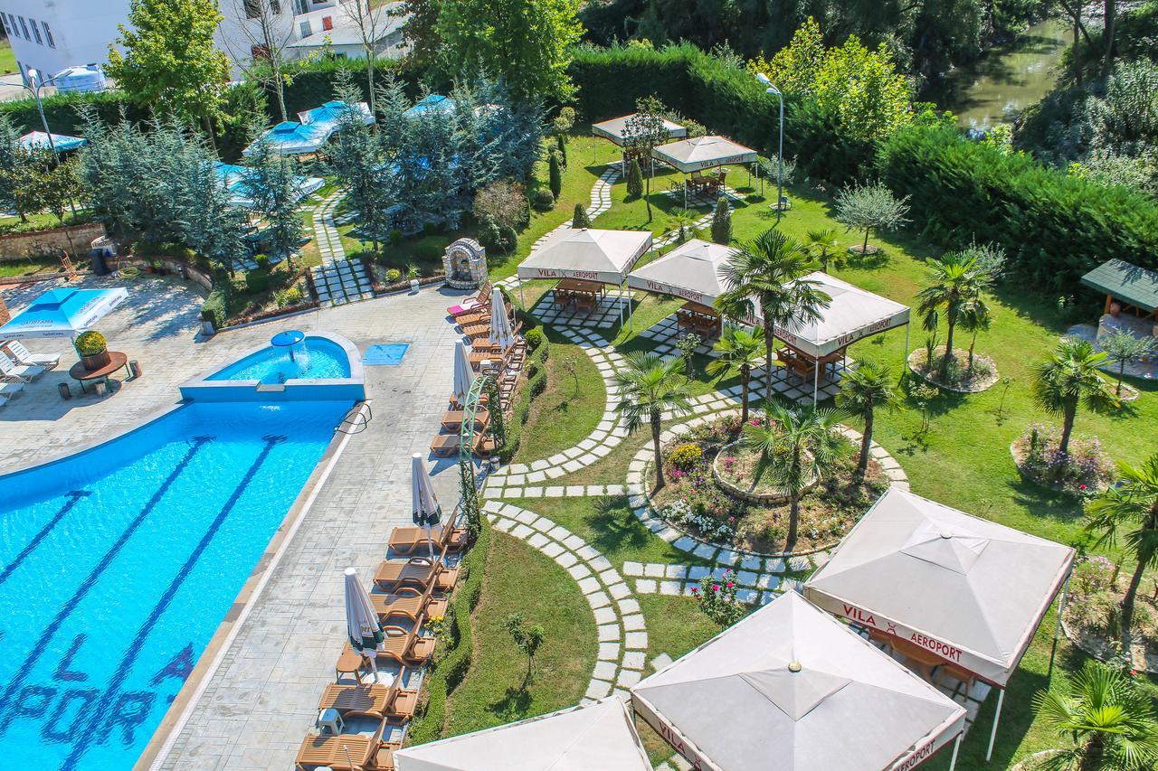 Hotel Vila Aeroport Ринас Экстерьер фото
