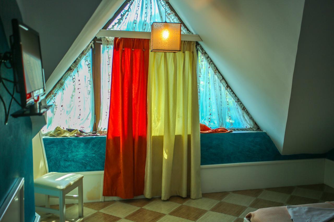 Hotel Vila Aeroport Ринас Экстерьер фото