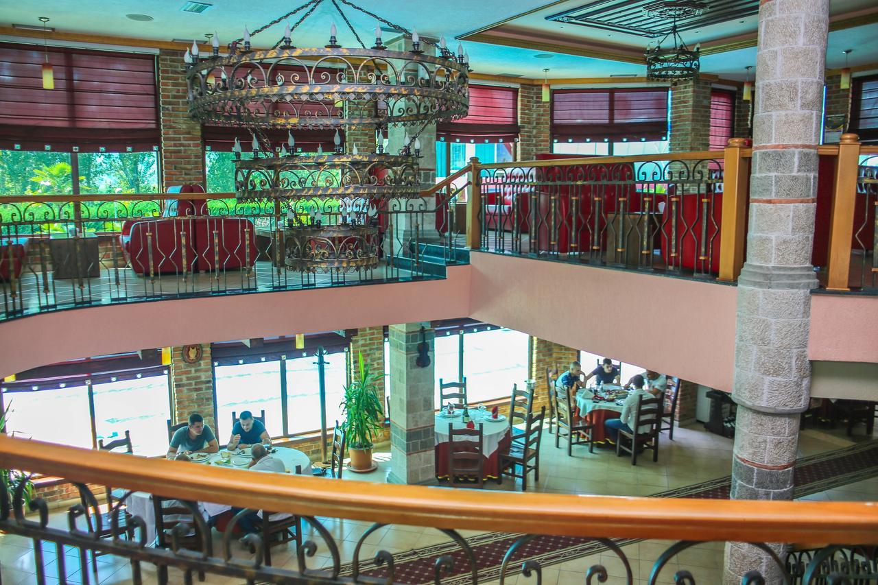 Hotel Vila Aeroport Ринас Экстерьер фото