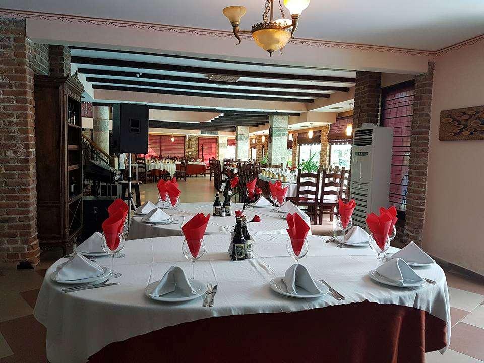 Hotel Vila Aeroport Ринас Ресторан фото